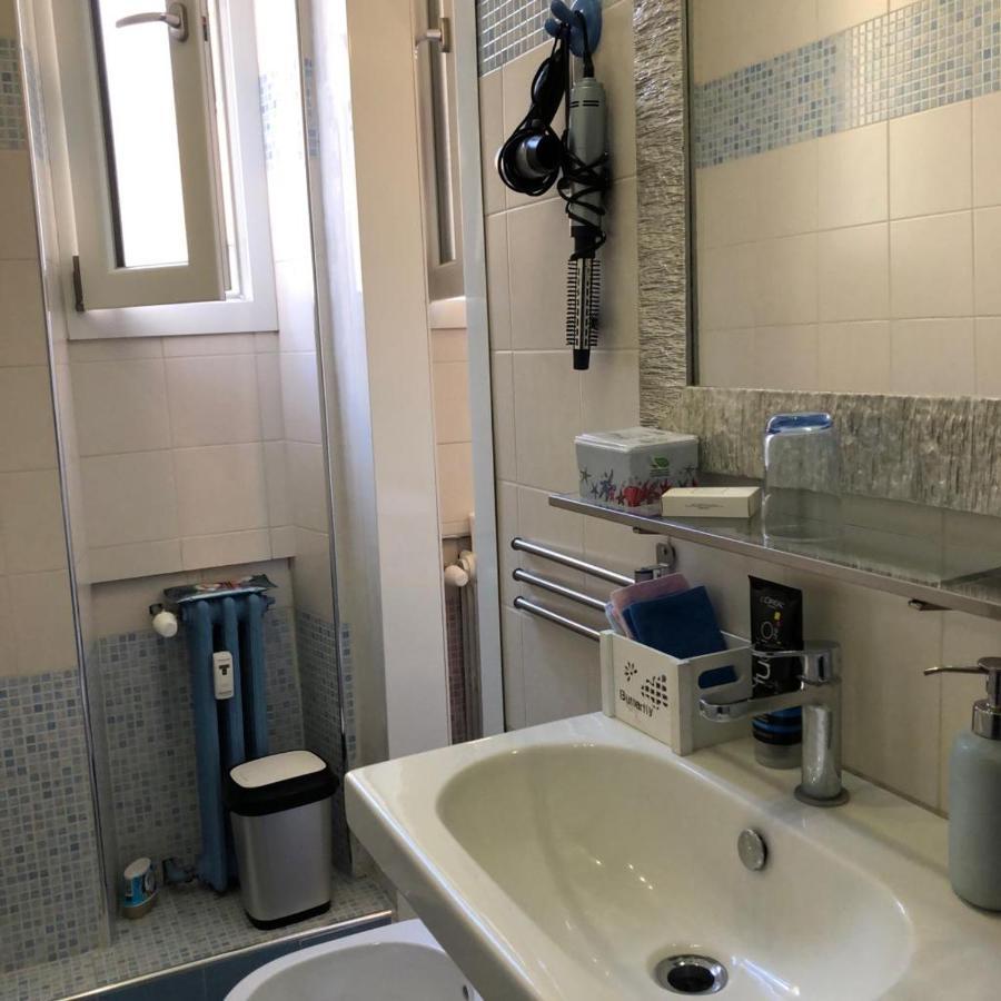 ℒovely & ℰlegant Studio Next To Duomo/Missori Milaan Buitenkant foto