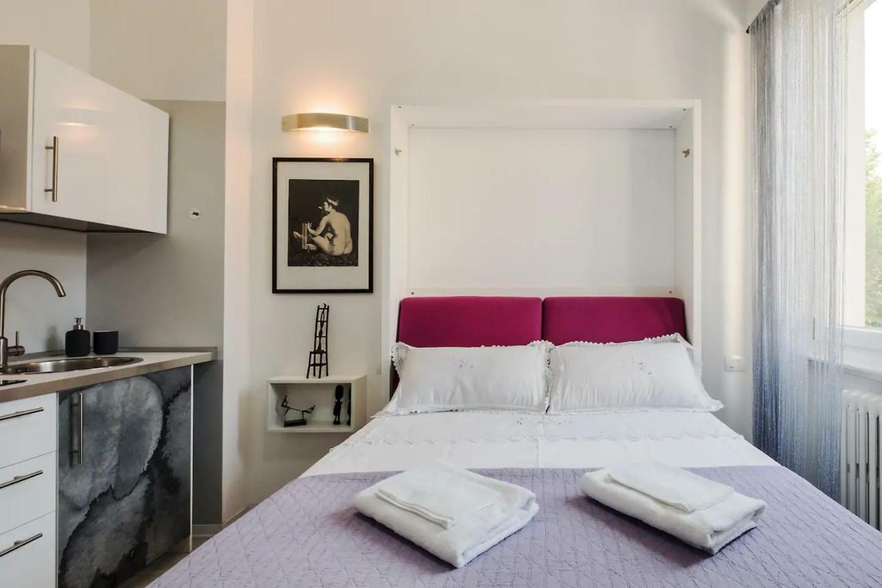ℒovely & ℰlegant Studio Next To Duomo/Missori Milaan Buitenkant foto