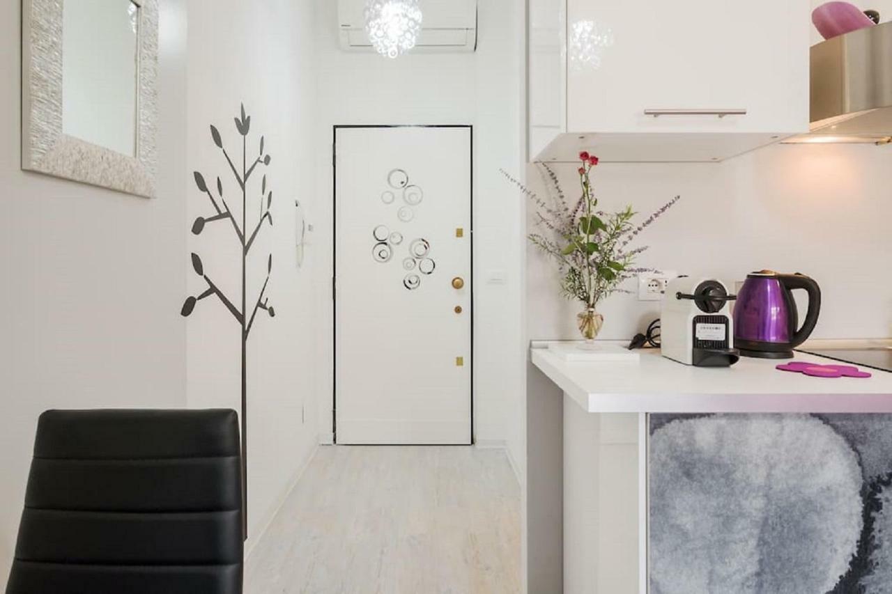 ℒovely & ℰlegant Studio Next To Duomo/Missori Milaan Buitenkant foto