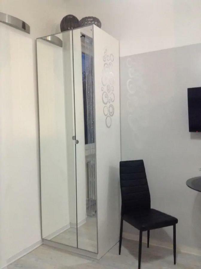 ℒovely & ℰlegant Studio Next To Duomo/Missori Milaan Buitenkant foto