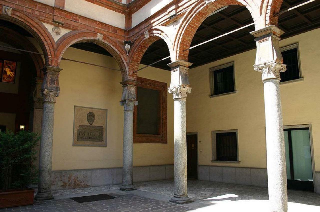 ℒovely & ℰlegant Studio Next To Duomo/Missori Milaan Buitenkant foto