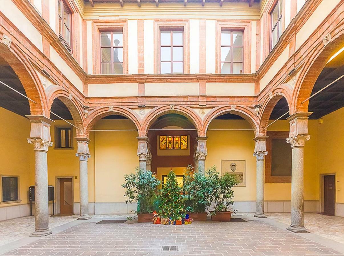 ℒovely & ℰlegant Studio Next To Duomo/Missori Milaan Buitenkant foto