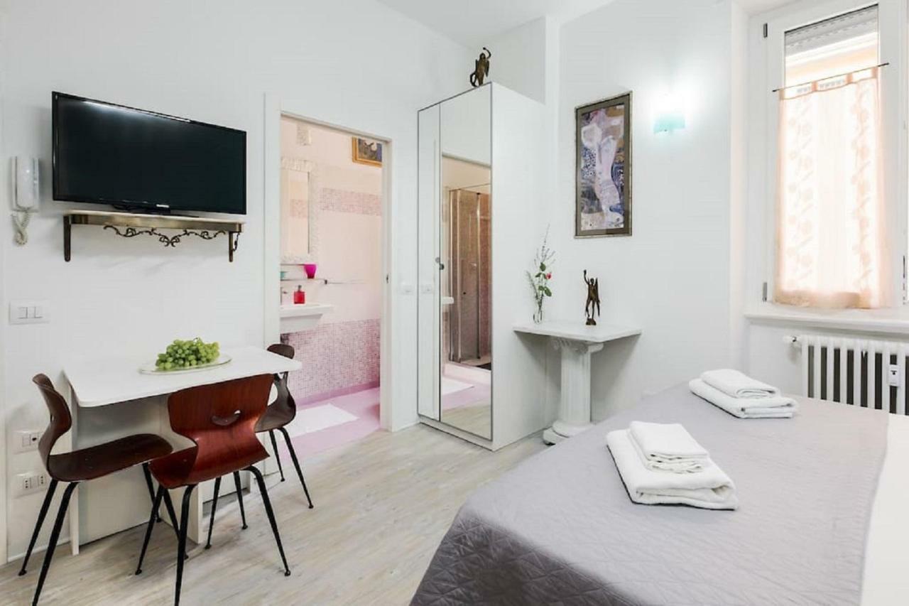 ℒovely & ℰlegant Studio Next To Duomo/Missori Milaan Buitenkant foto